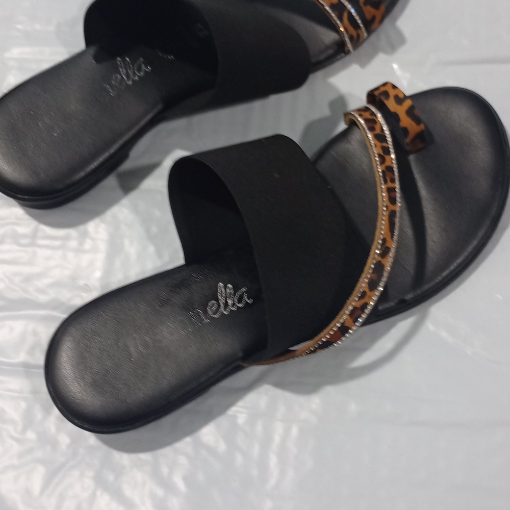 Ella Women's Black and Brown Sandals